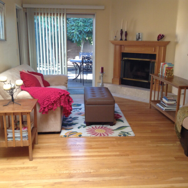 Spacious Master Bedroom & Living Area Near Csulb | Living room