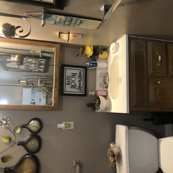 Room for Rent | Bathroom
