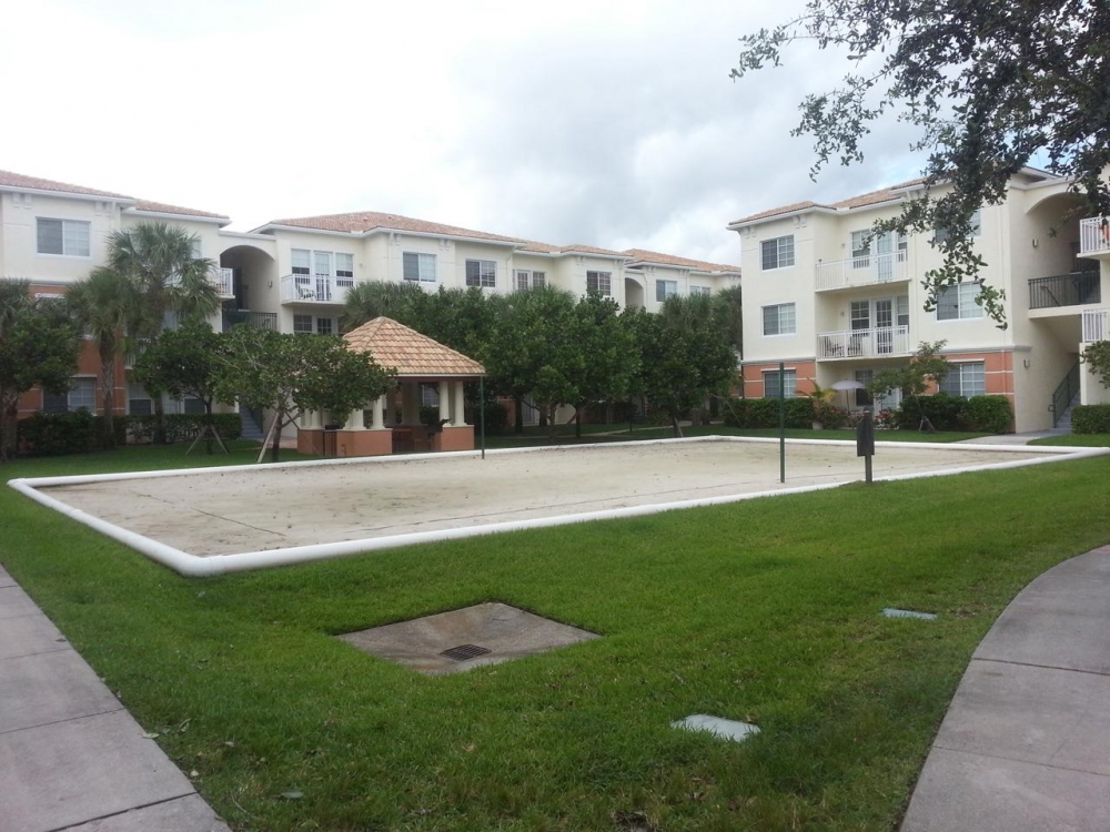 Room To Rent 3 Bed 2 Bath Condo For Rent In West Palm